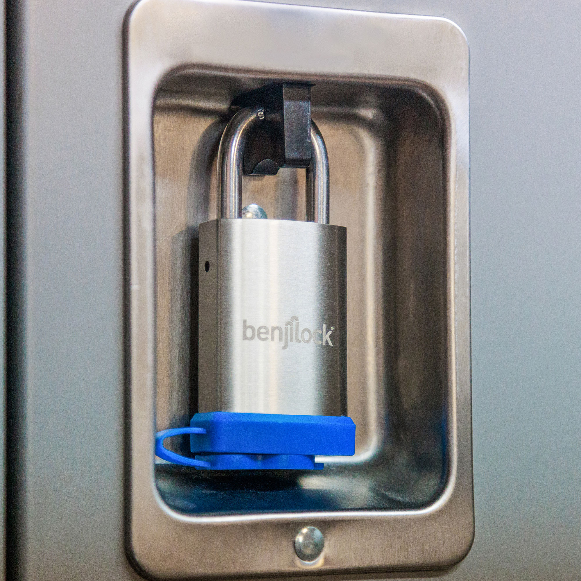 lock-stainless-steel-series-3