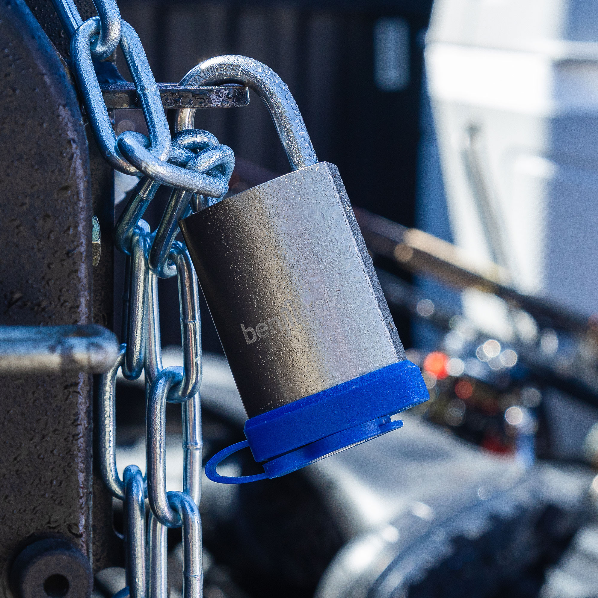 lock-stainless-steel-series-6